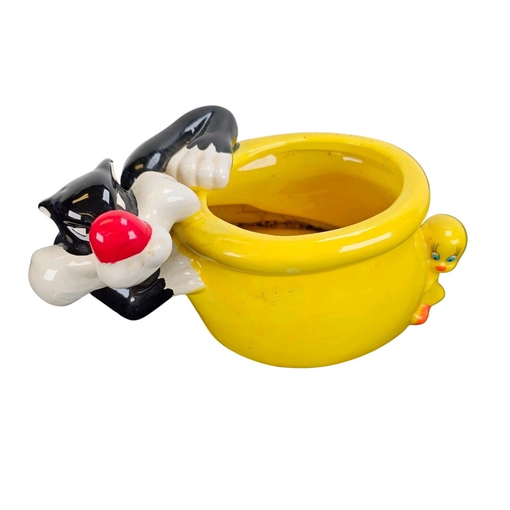 Warner Bros Looney Tunes Planter Yellow Sylvester Tweety Ceramic Pot Vintage